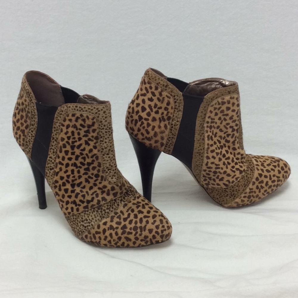 BCBG Fur Stiletto Ankle Boots Size 6